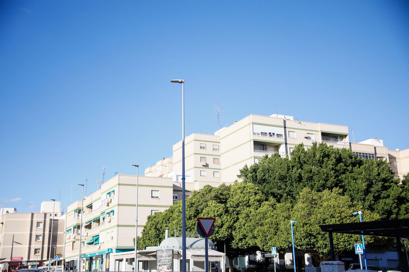 Almería se sitúa por debajo de la media andaluza en el coste del alquiler habitacional.