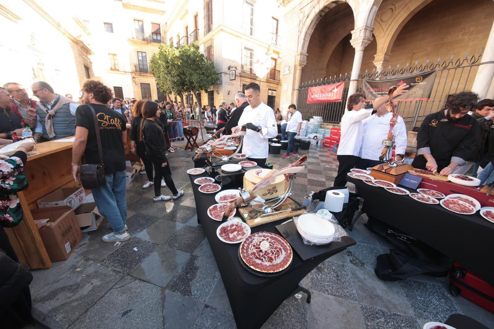 III Jornada de Cortadores de Jamón Solidarios en Jerez