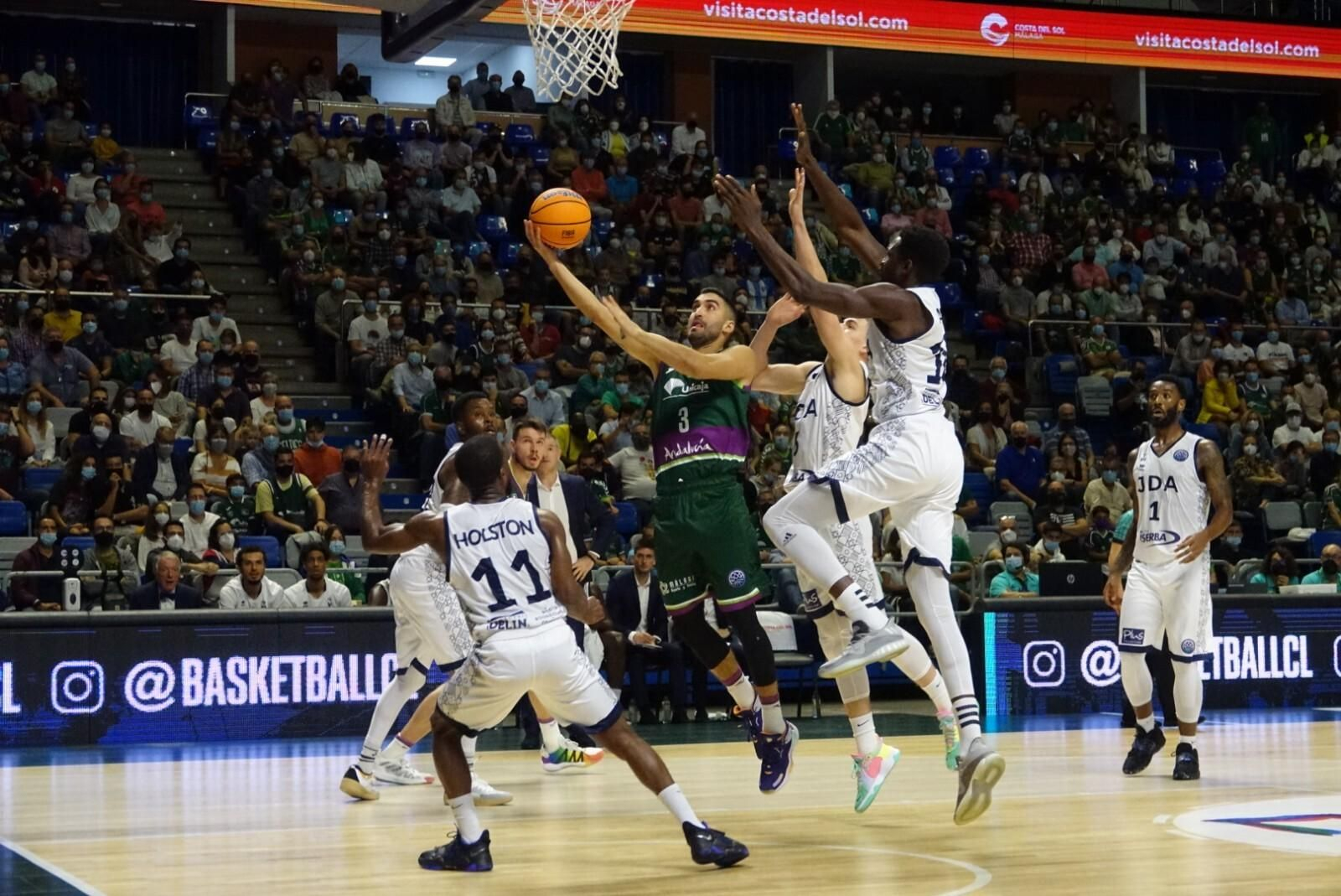 Una acción de Jaime en el Unicaja-Dijon
