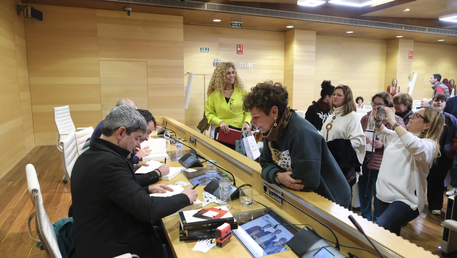 Imágenes de Diario de los Libros con Carmen Mola