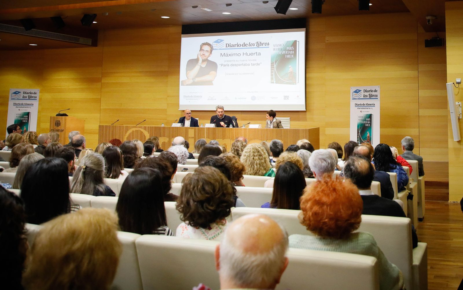 ¿Has estado en la presentación del libro de Máximo Huerta? Entra en la galería y buscate