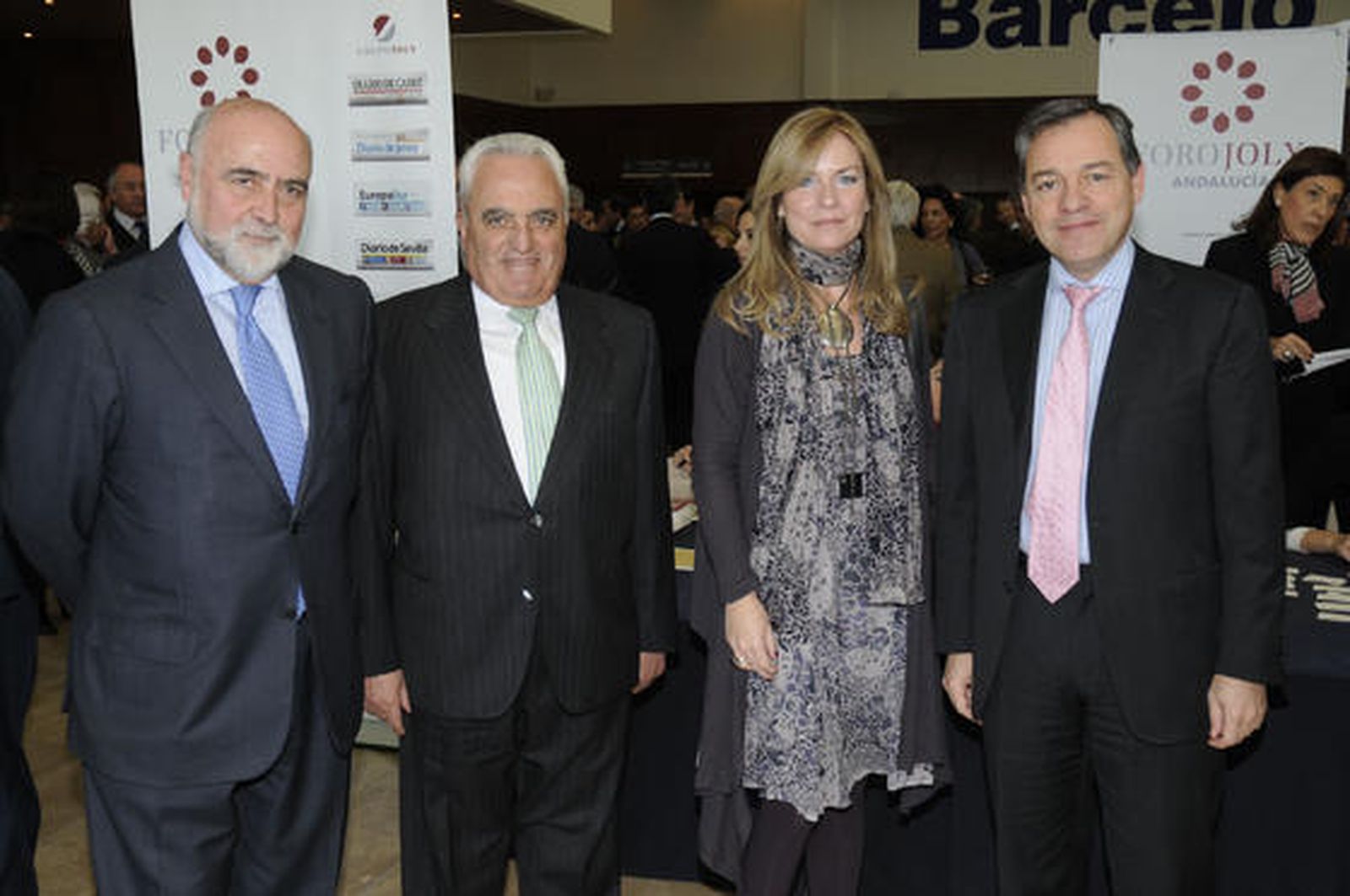 Antonio Carrillo, secretario general de la CEA; Manuel Contreras, presidente de Azvi; Pilar Luengo y David Moreno, socio director de Garrigues. / Reportaje gráfico: Juan Carlos Vázquez y Victoria Hidalgo