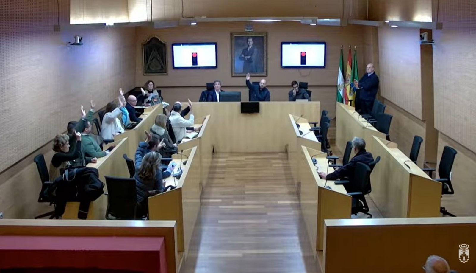 Captura tomada del Pleno Extraordinario del pasado día 30 de diciembre en la que solo se ve a Beardo y los concejales del PP.