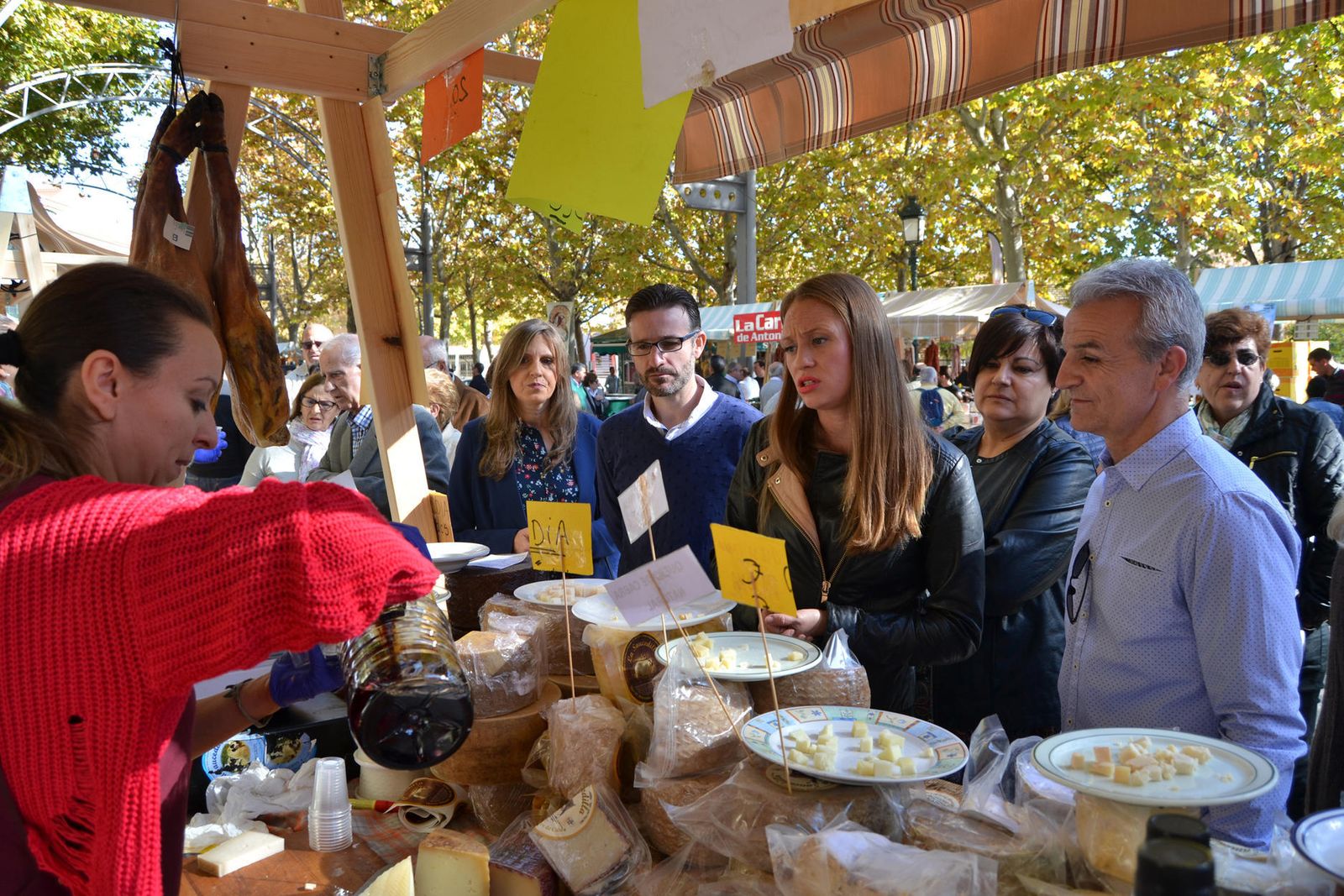 La XI Feria del Jamón de Campillos, en imágenes