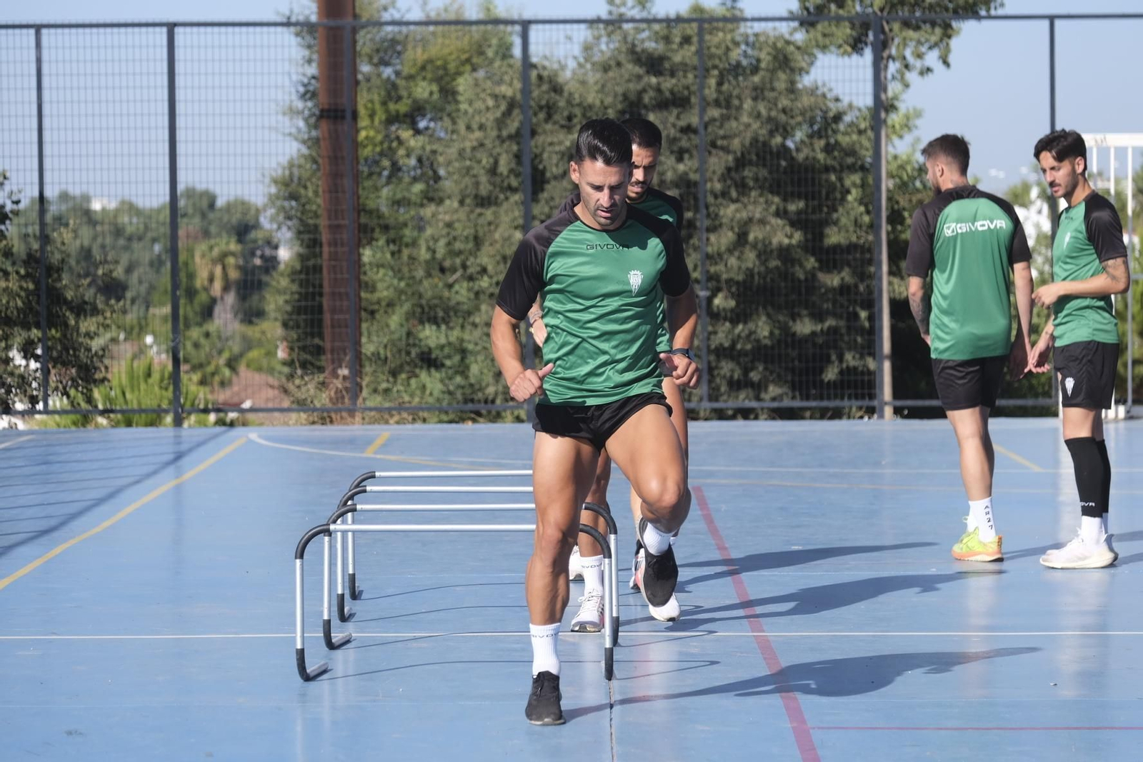 El entrenamiento del Córdoba CF en el parque de la Asomadilla, en imágenes