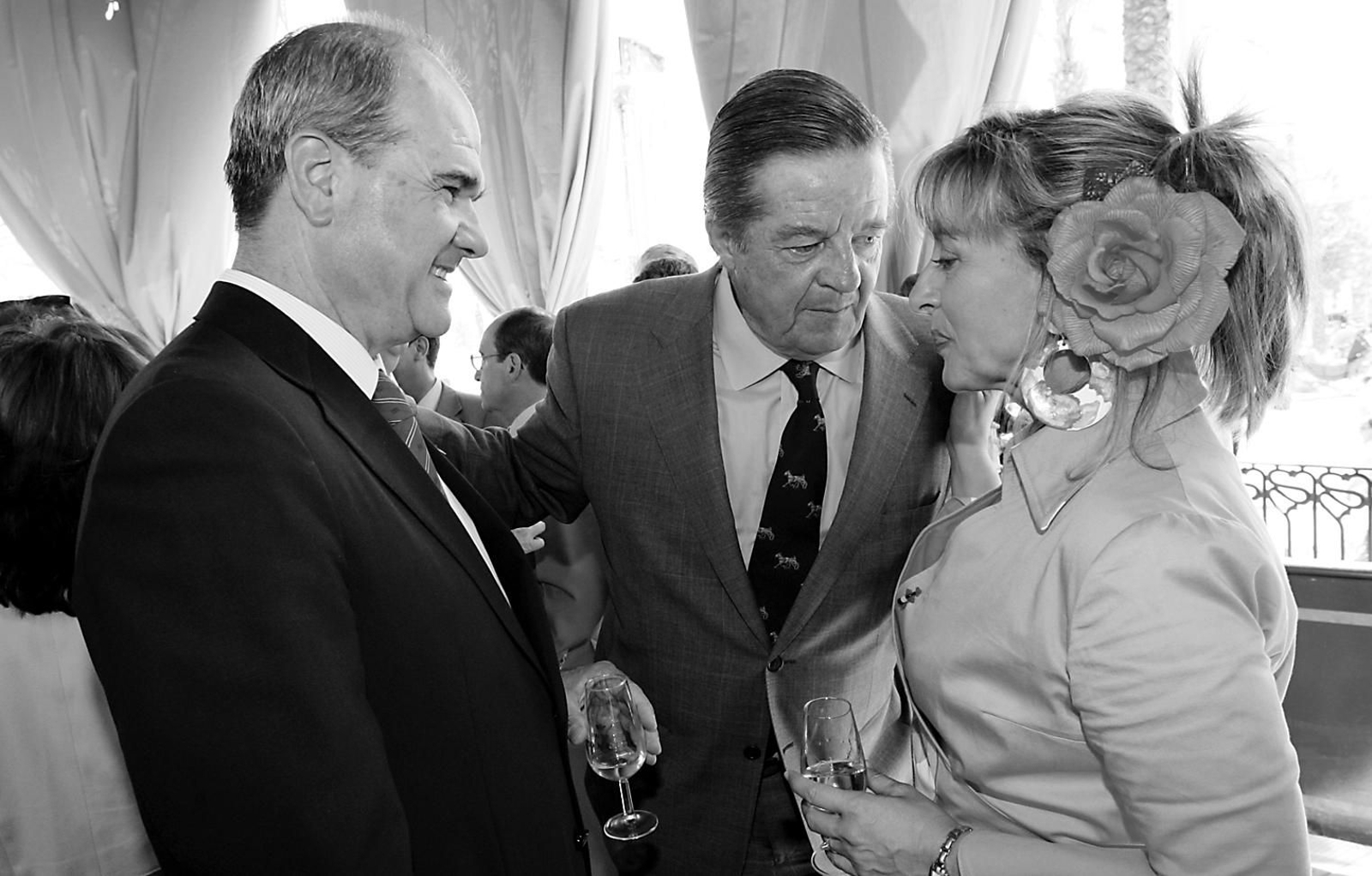 En la Feria del Caballo 2005, con la entonces alcaldesa Pilar Sánchez y con Manuel Chaves.