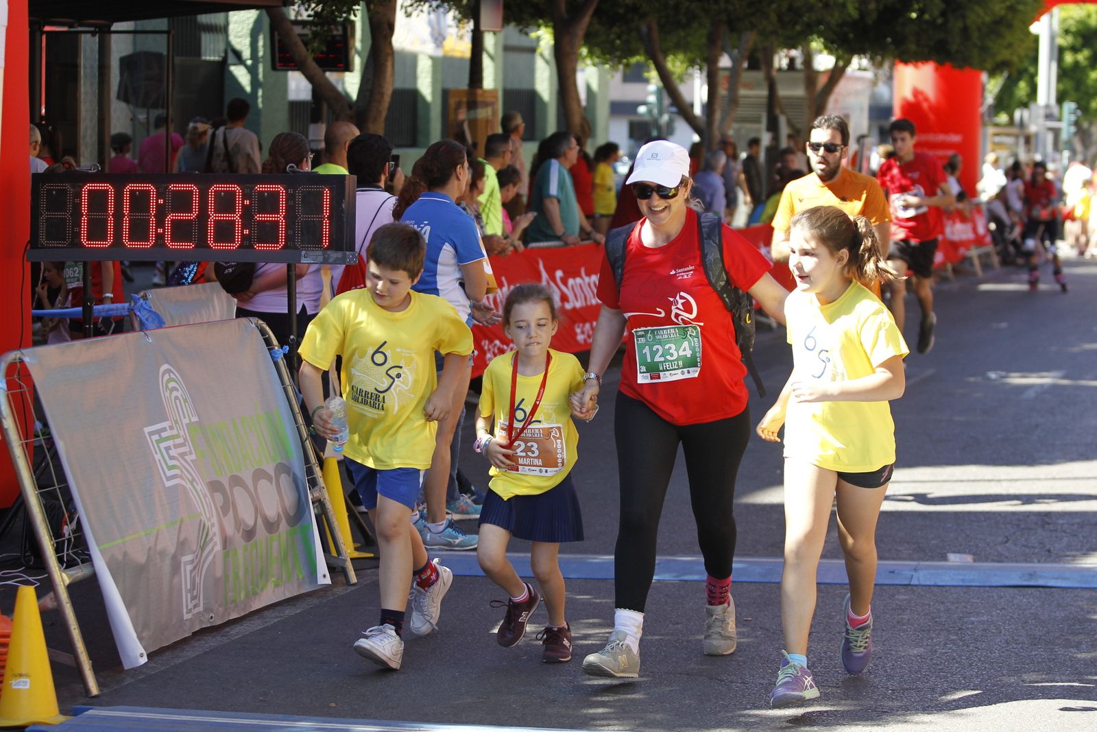 Fotogalería carrera atletismo popular enfermedades poco frecuentes. La Salle Almería