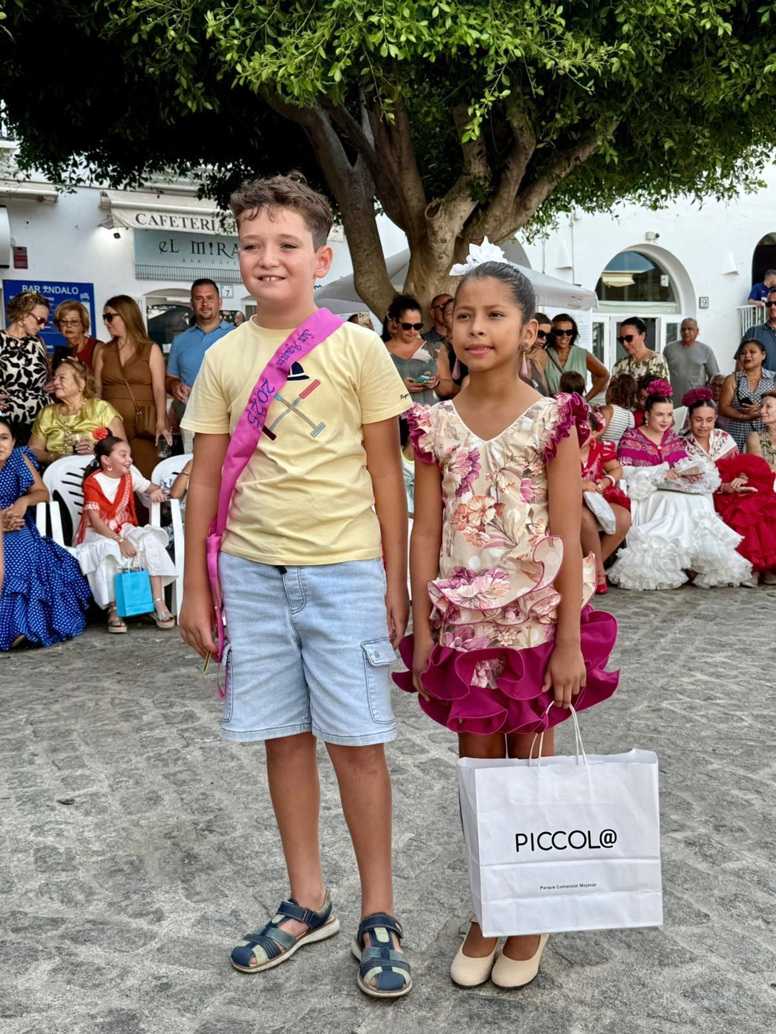 Las mejores imágenes de la Feria del Mediodía y la carrera de cintas infantiles de Mojácar