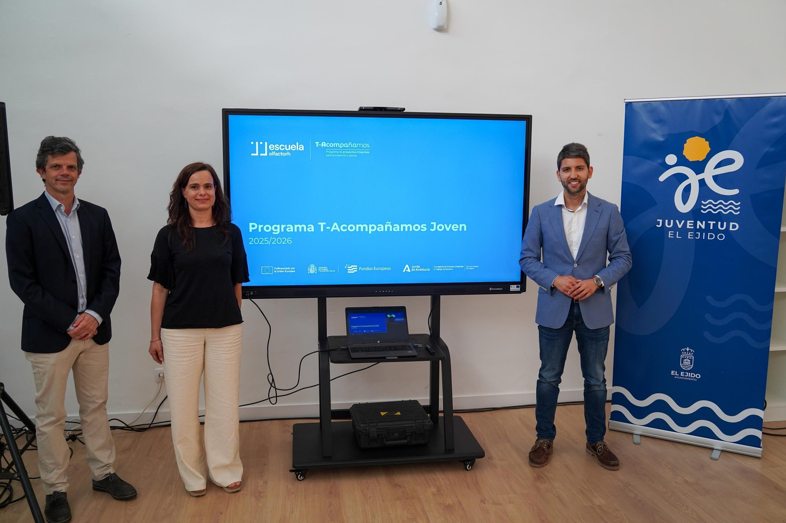 Una sesión formativa sobre el programa T-Acompañamos desembarca en El Ejido.