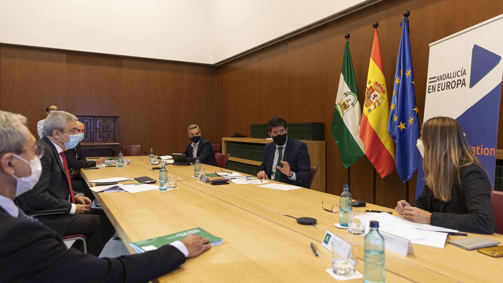 Rogelio Velasco, Luis Garicano, Juan Bravo, Juan Marín y la eurodiputada de Ciudadanos Susana Solís.