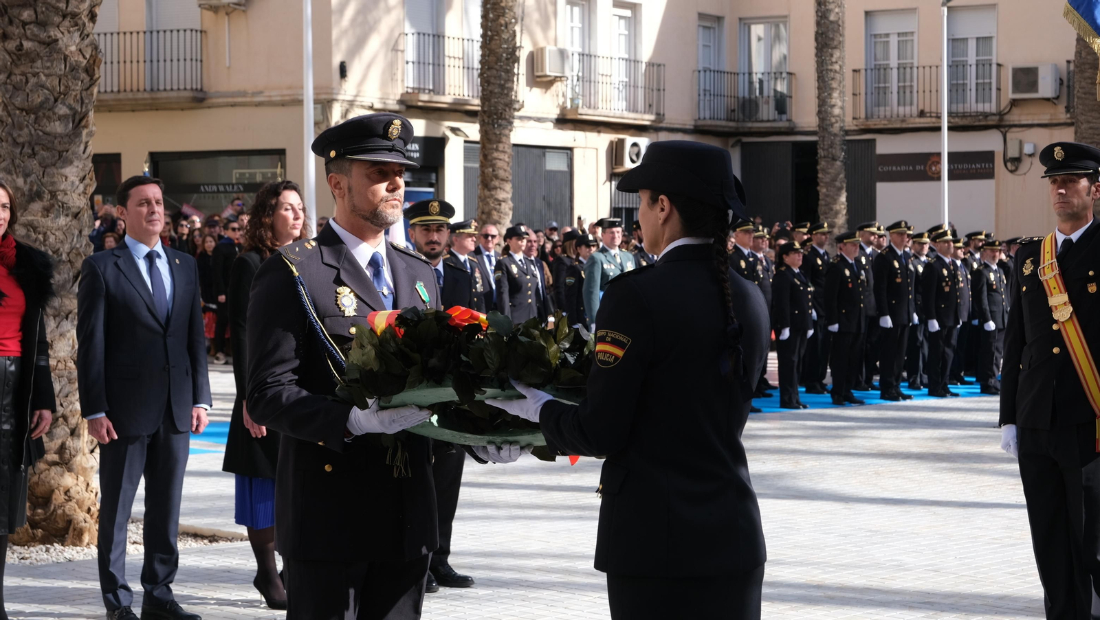 Imágenes del acto del 200 aniversario de la Policía Nacional, en Almería