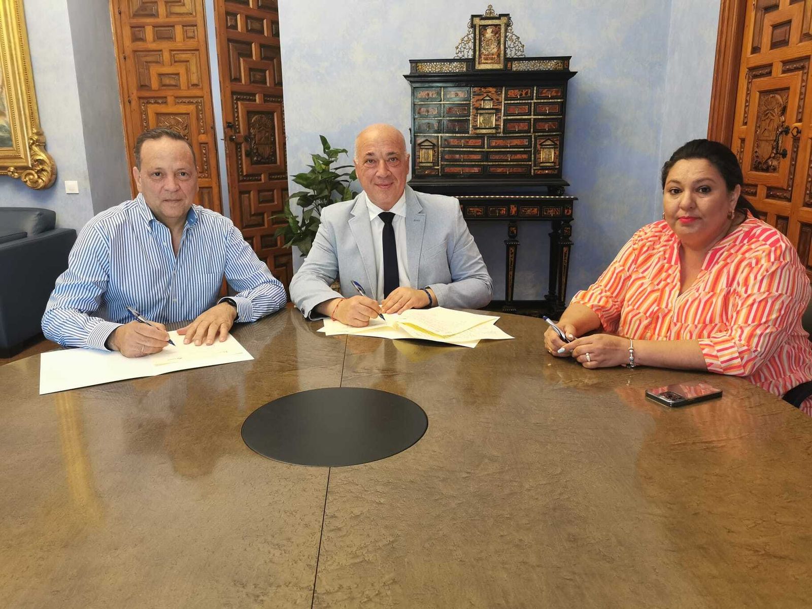 Francisco Martínez, Antonio Ruiz y Dolores Amo.