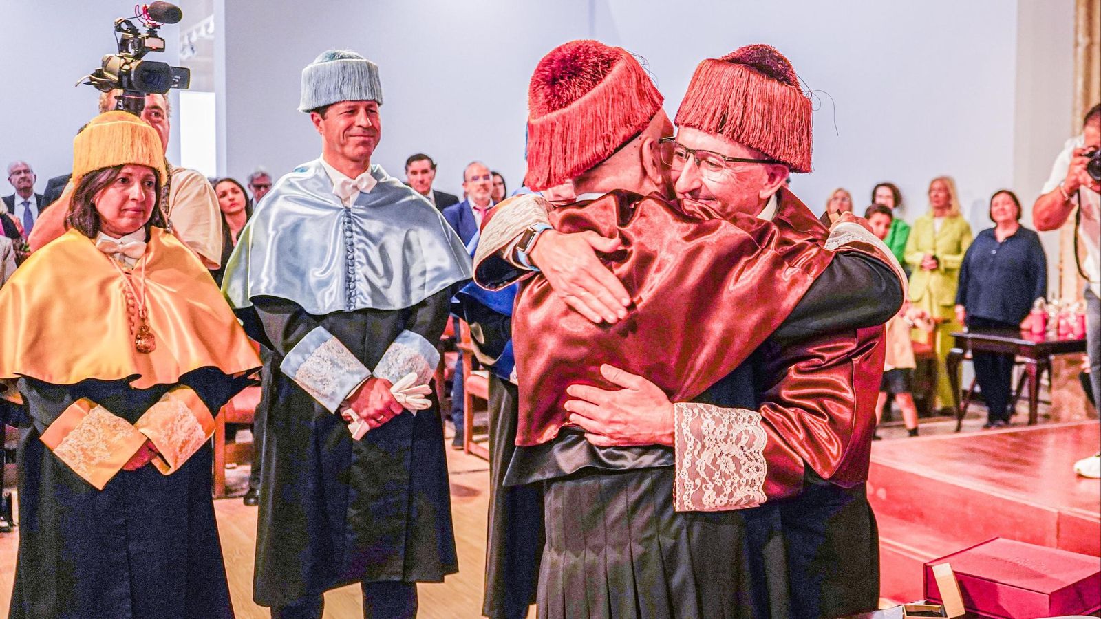 Miguel Giménez Yanguas, doctor honoris causa por la Universidad de Granada