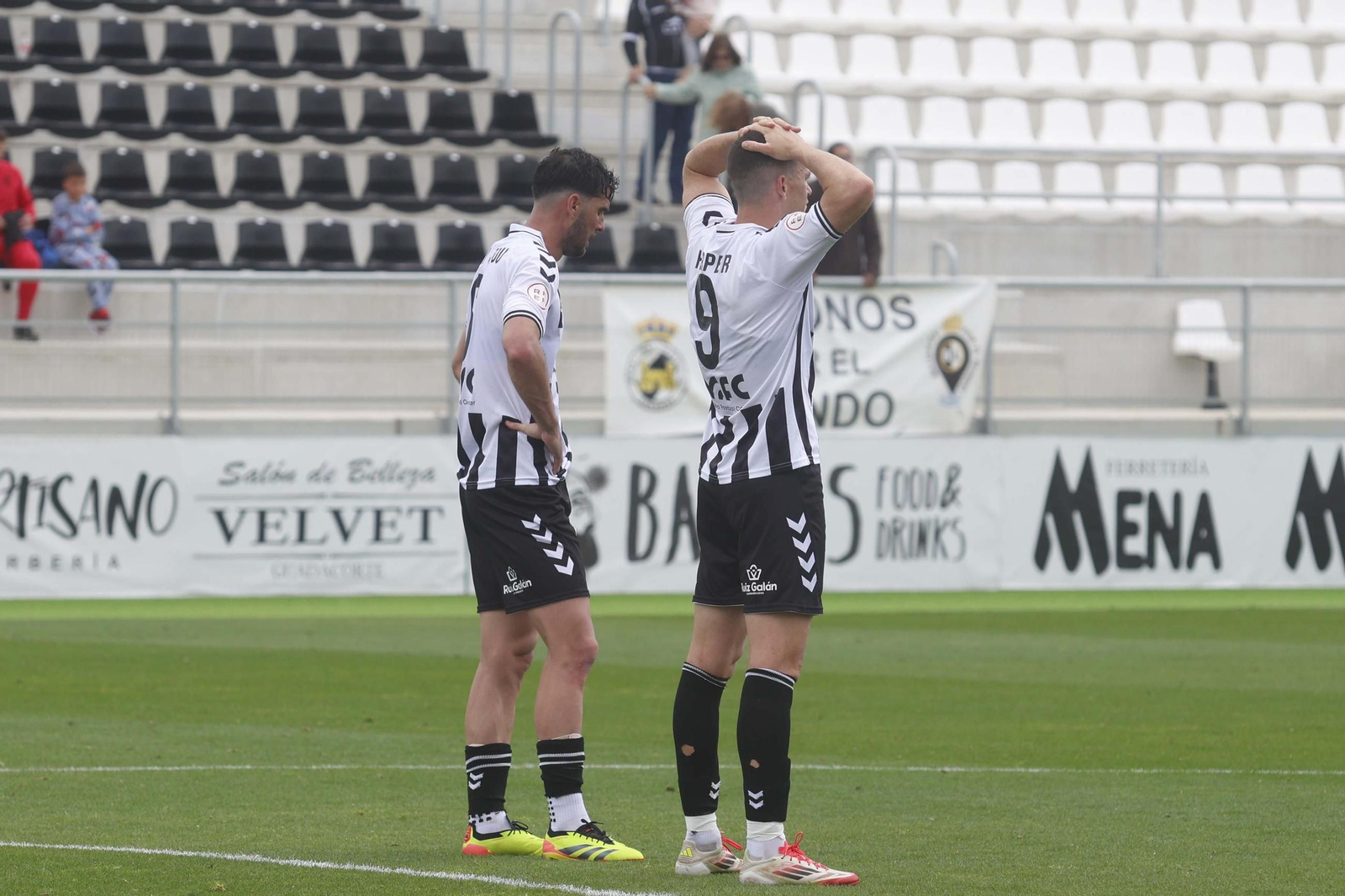Las fotos del Balona - Linares de Segunda Federación