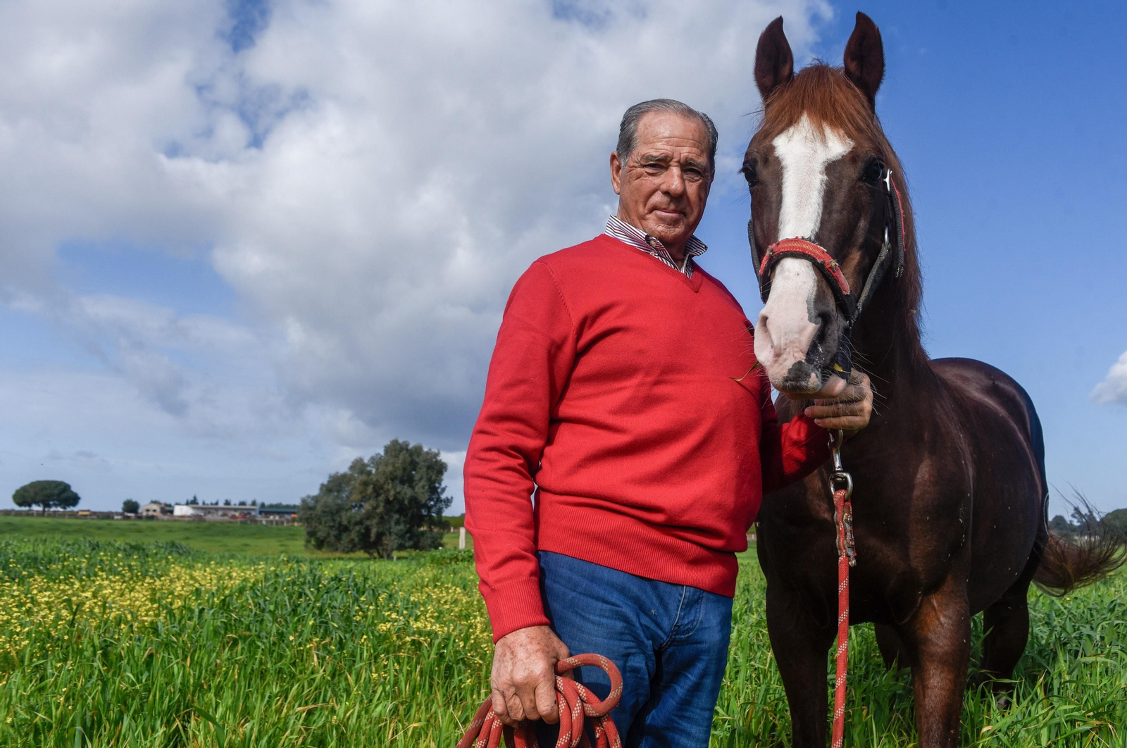 Paco Ojeda, en su finca de Villamanrique