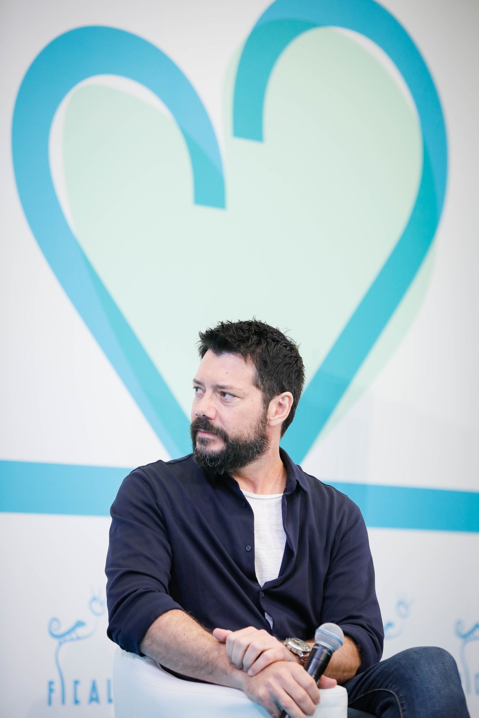 Imágenes en el paseo de la fama de Álvaro Morte