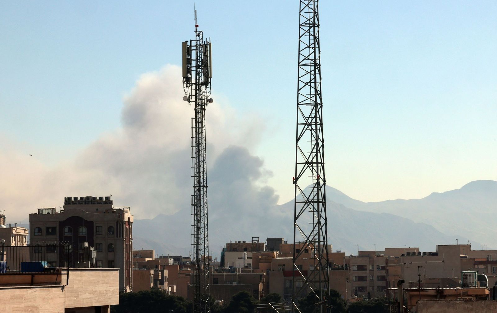 Las fotos de los bombardeos en Irán y Líbano