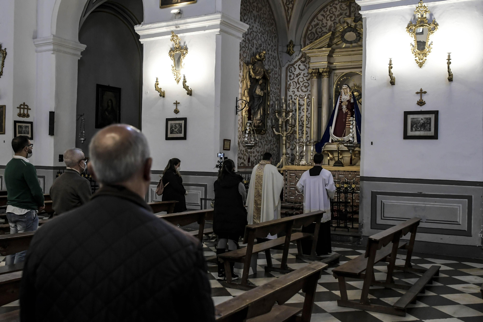 Imágenes de la última misa en Granada en fase 0