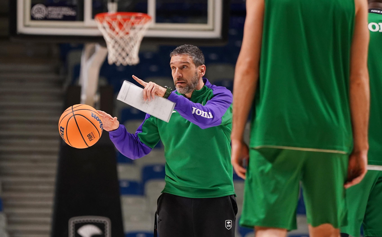 Guille del Pino, novedad para preparar el Unicaja-Tofas