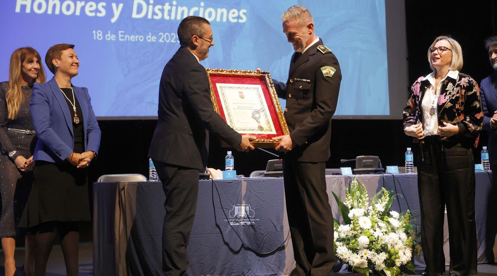 Fotos del acto de entrega de reconocimientos por el 155 aniversario de La Línea