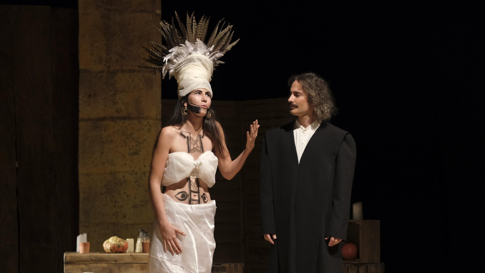 Imágenes de El Diario de los Libros, con Amós Milton