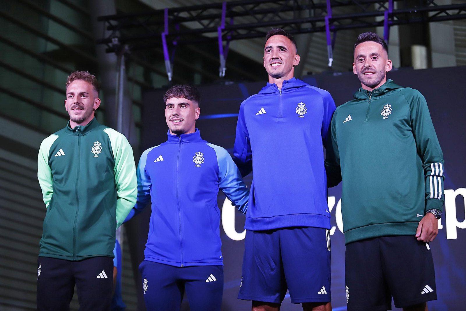 Imágenes de las nuevas equipaciones del Recreativo de Huelva para la temporada 2023/24