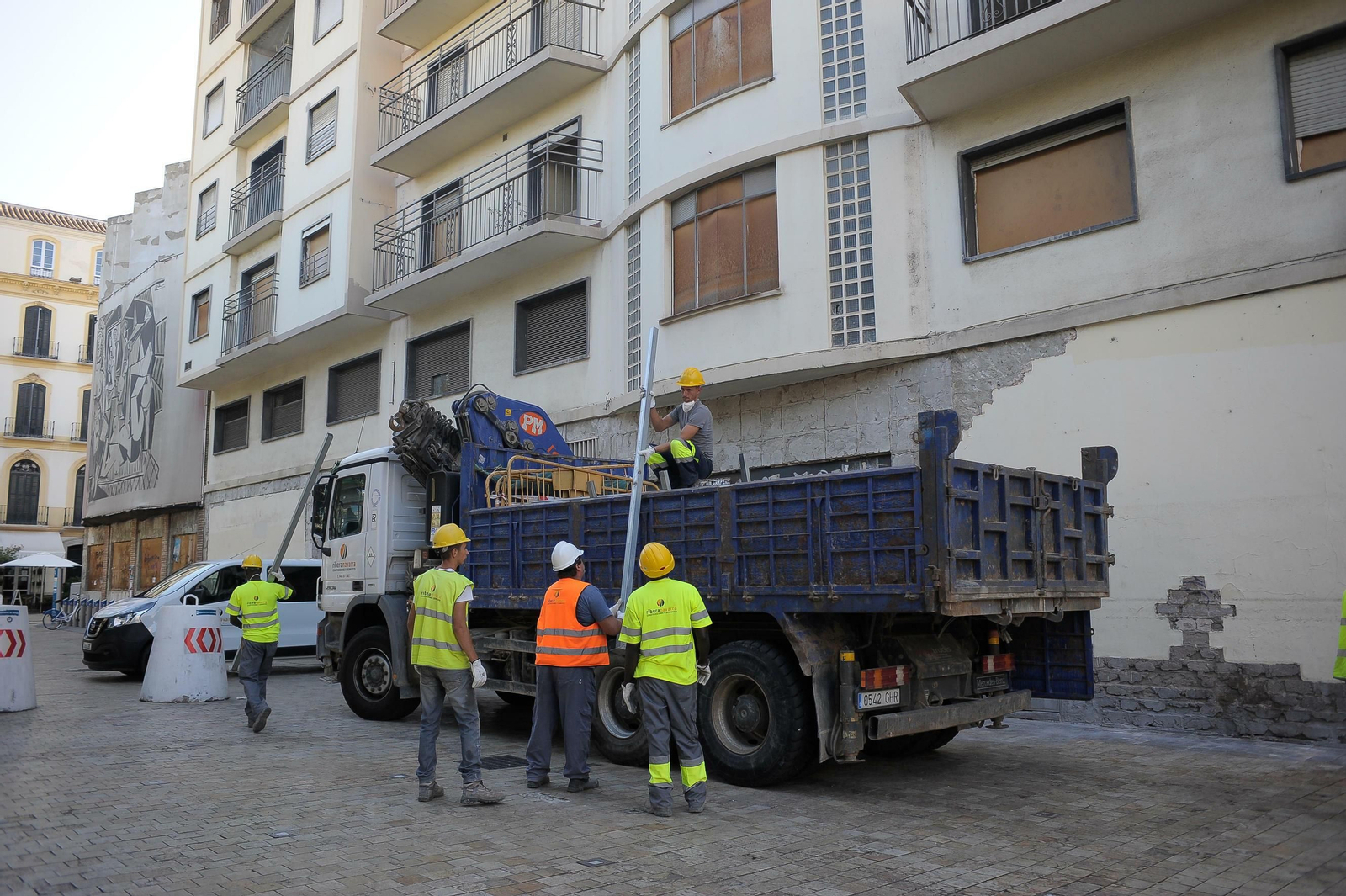 Fotos del comienzo de los trabajos para la demolición del Astoria