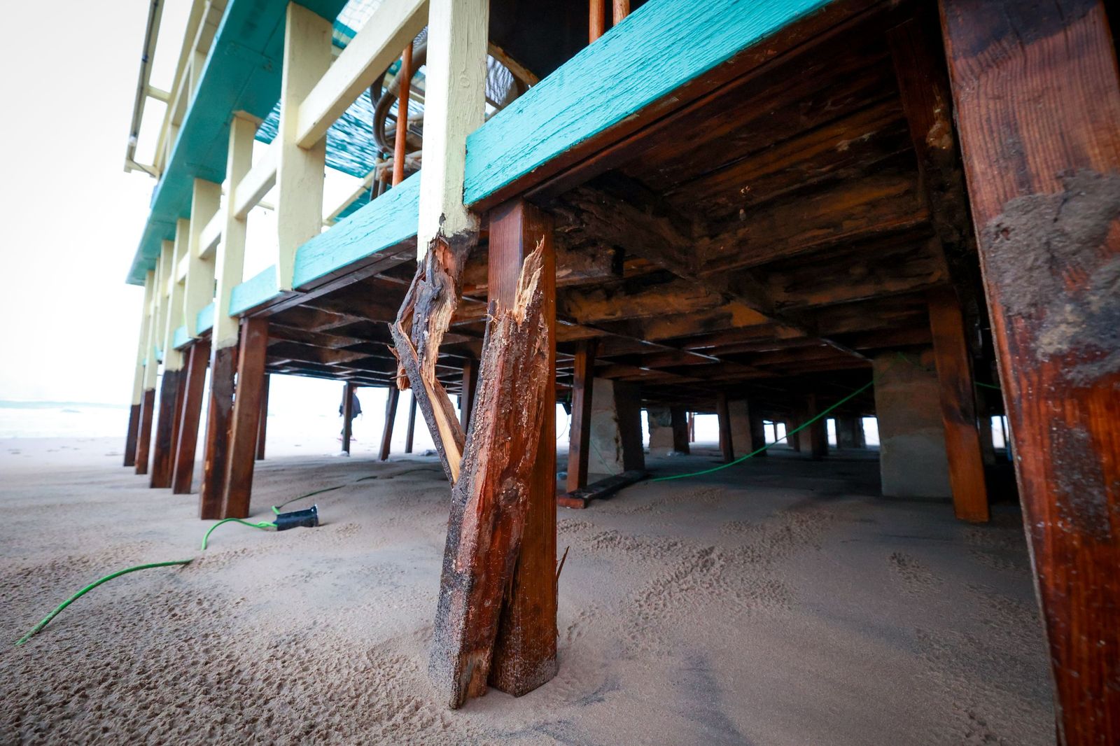 Imágenes de los principales destrozos provocados por la borrasca Leonardo en Cádiz