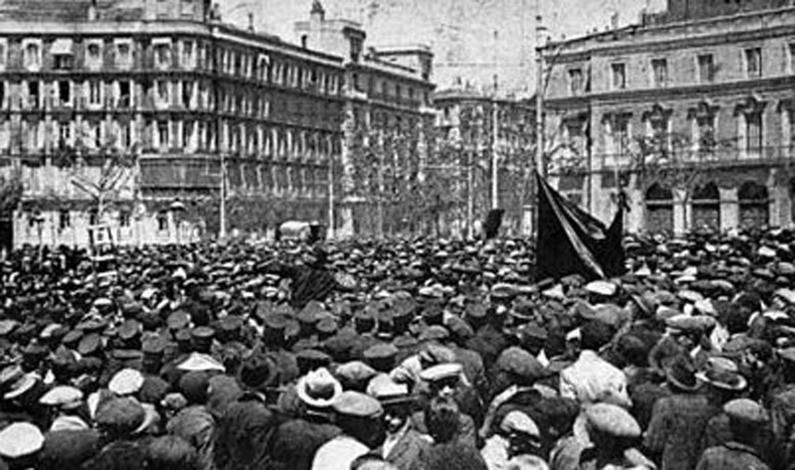 1917 hace 50 añosHuelga general revolucionaria. Detenidos los promotores