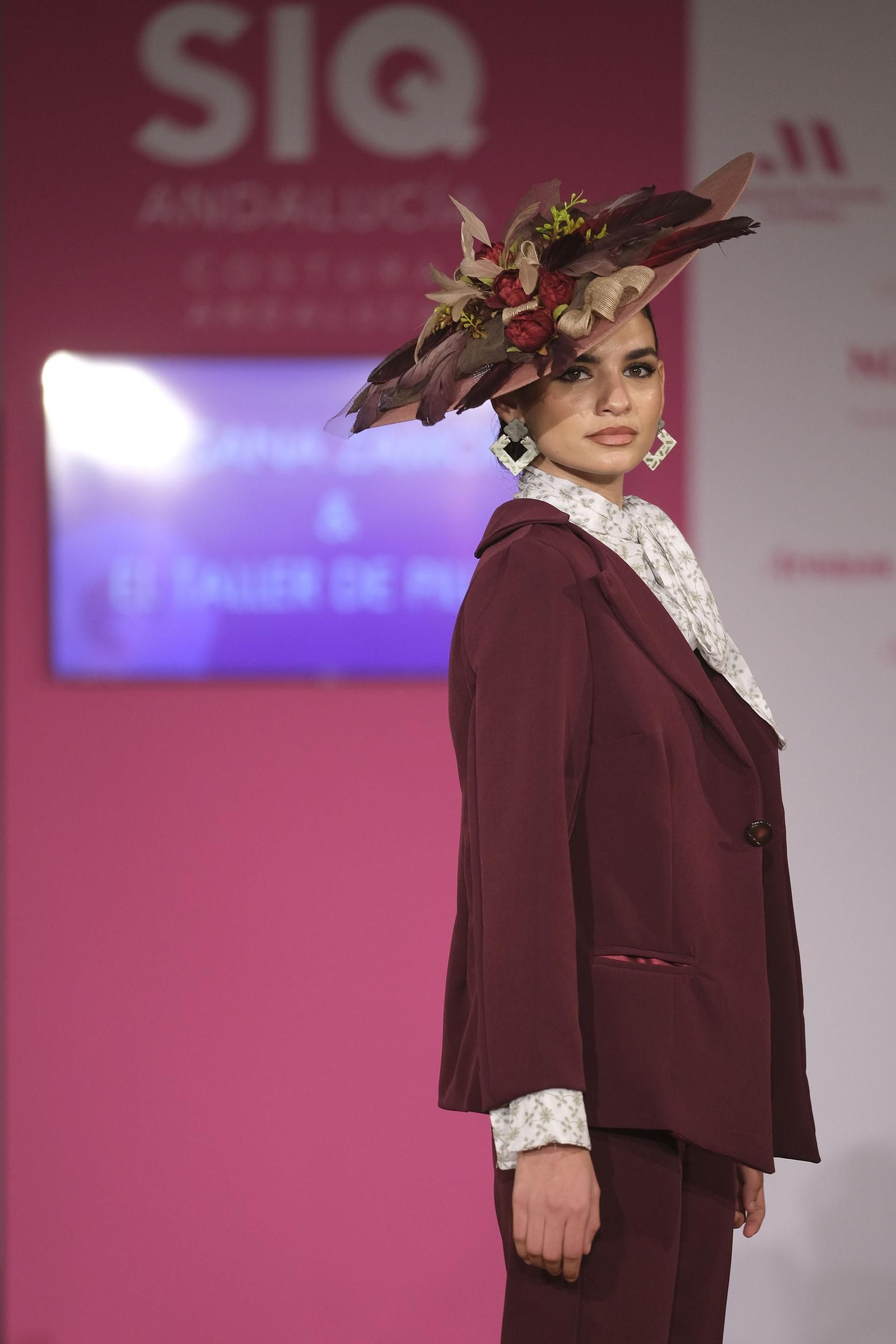 Tocados y pamelas, la tendencia en invitada que recuperan Susana Zamora y El taller de Piluka