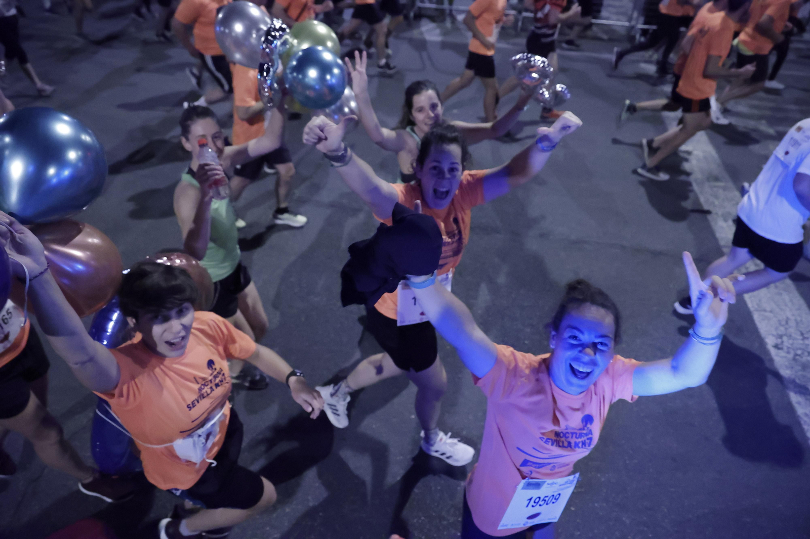 Búscate en la Carrera Nocturna de Sevilla (3)