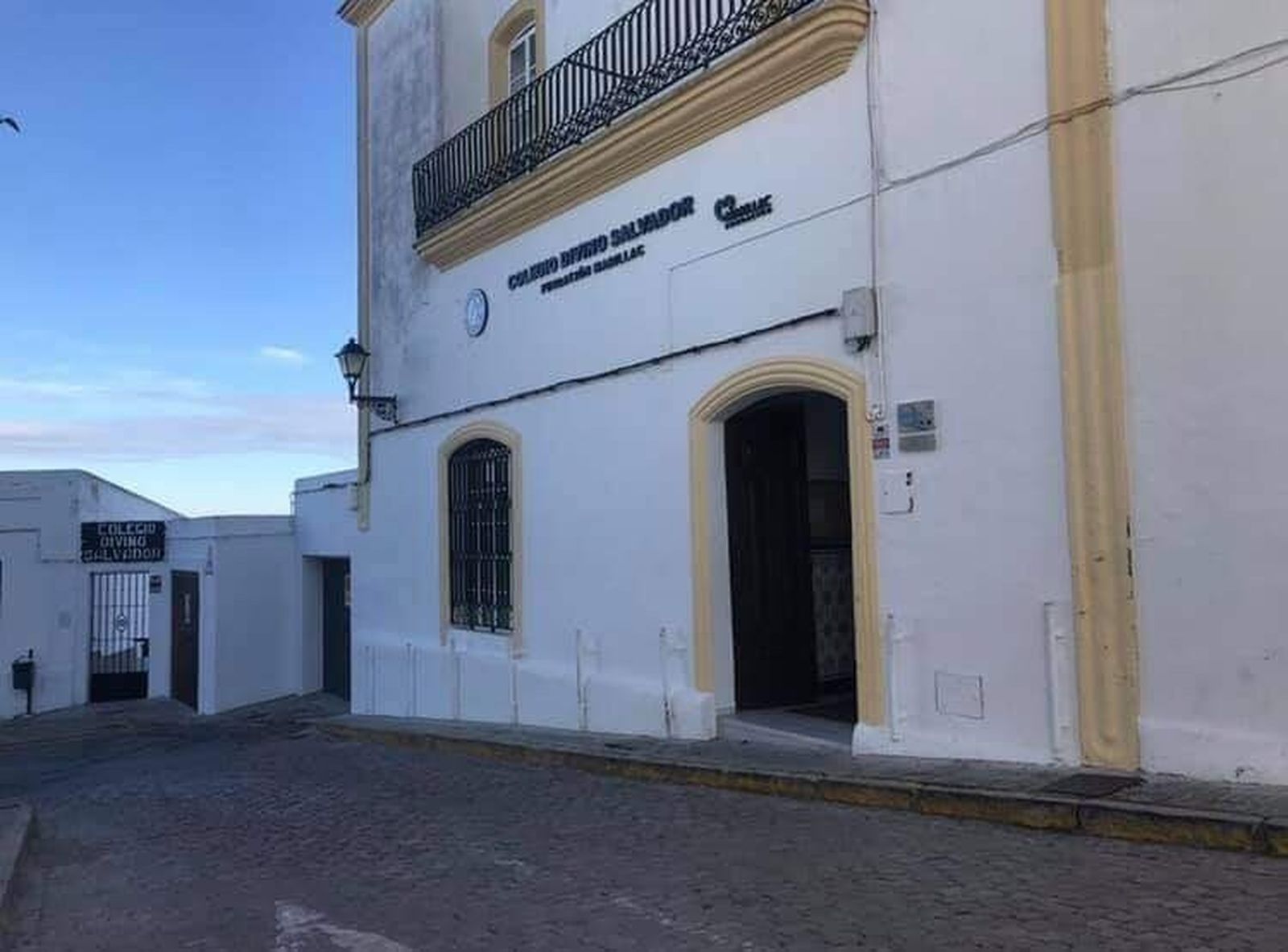 Colegio Divino Salvador de Vejer.