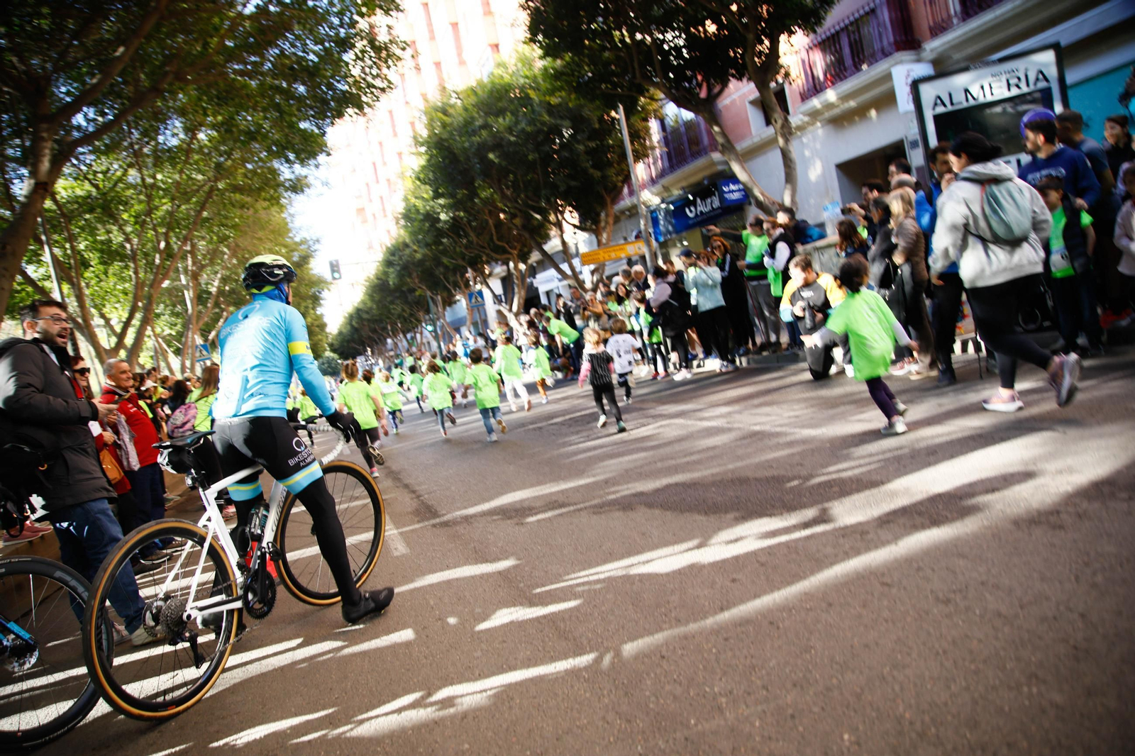 Imágenes de la Carrera contra el Cáncer de Almería