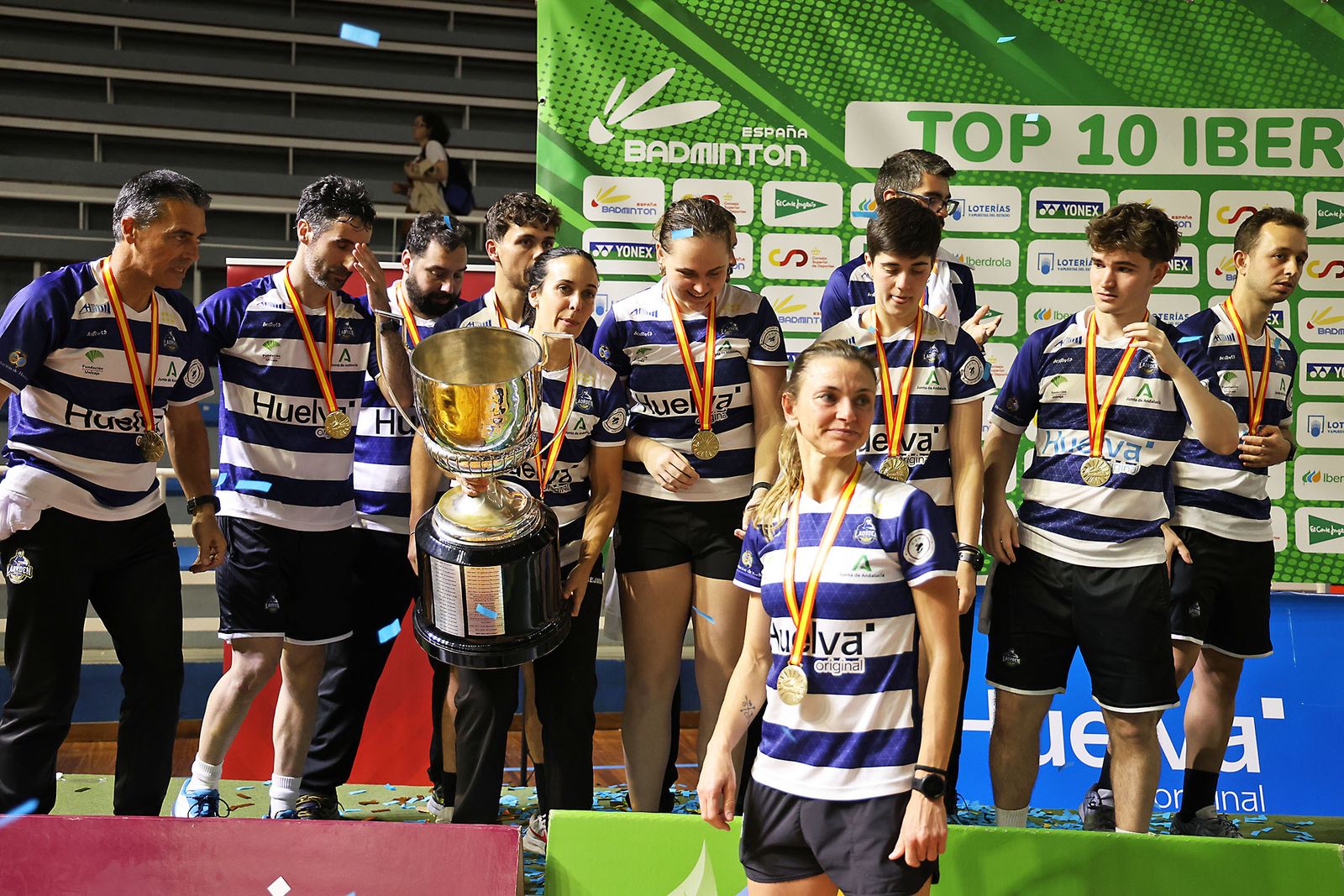 Imágenes de la final de liga de bádminton entre el IES La Orden y La RInconada