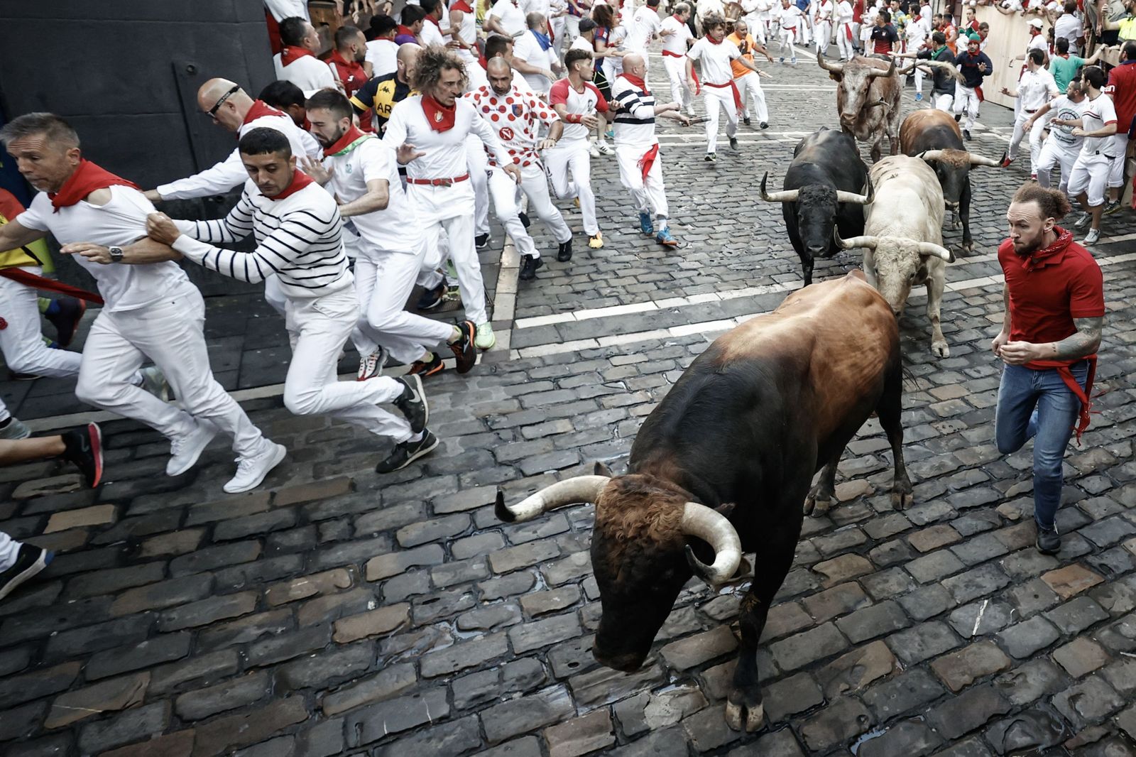 Cuarto encierro de los sanfermines con toros de Fuente Ymbro