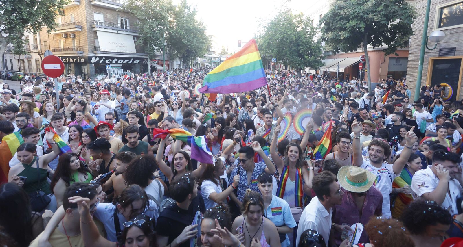 Las imágenes de la cabalgata del orgullo en Sevilla  2022