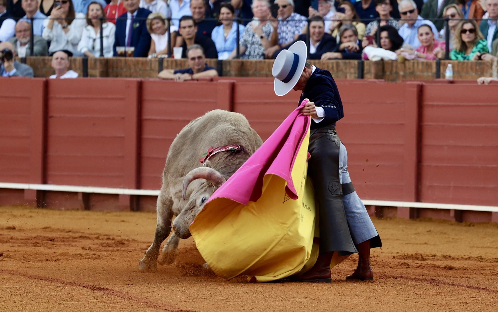 Festival taurino en homenaje a Curro Romero