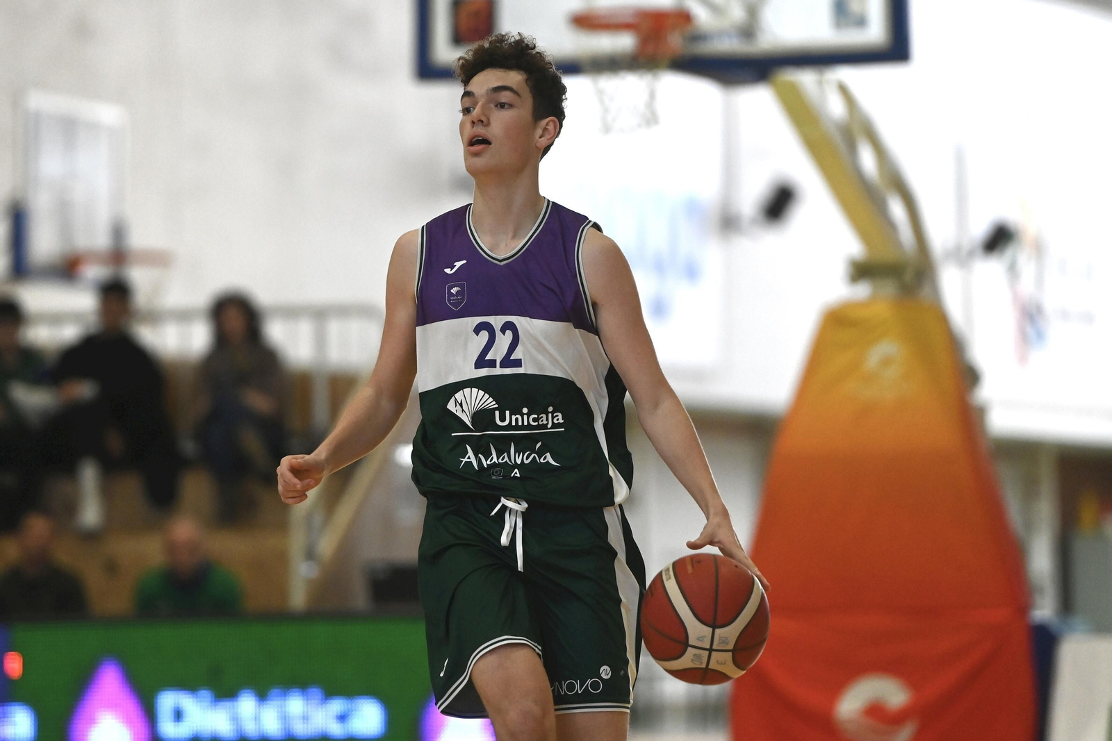 El Unicaja vence al Enrique Soler en la Liga EBA