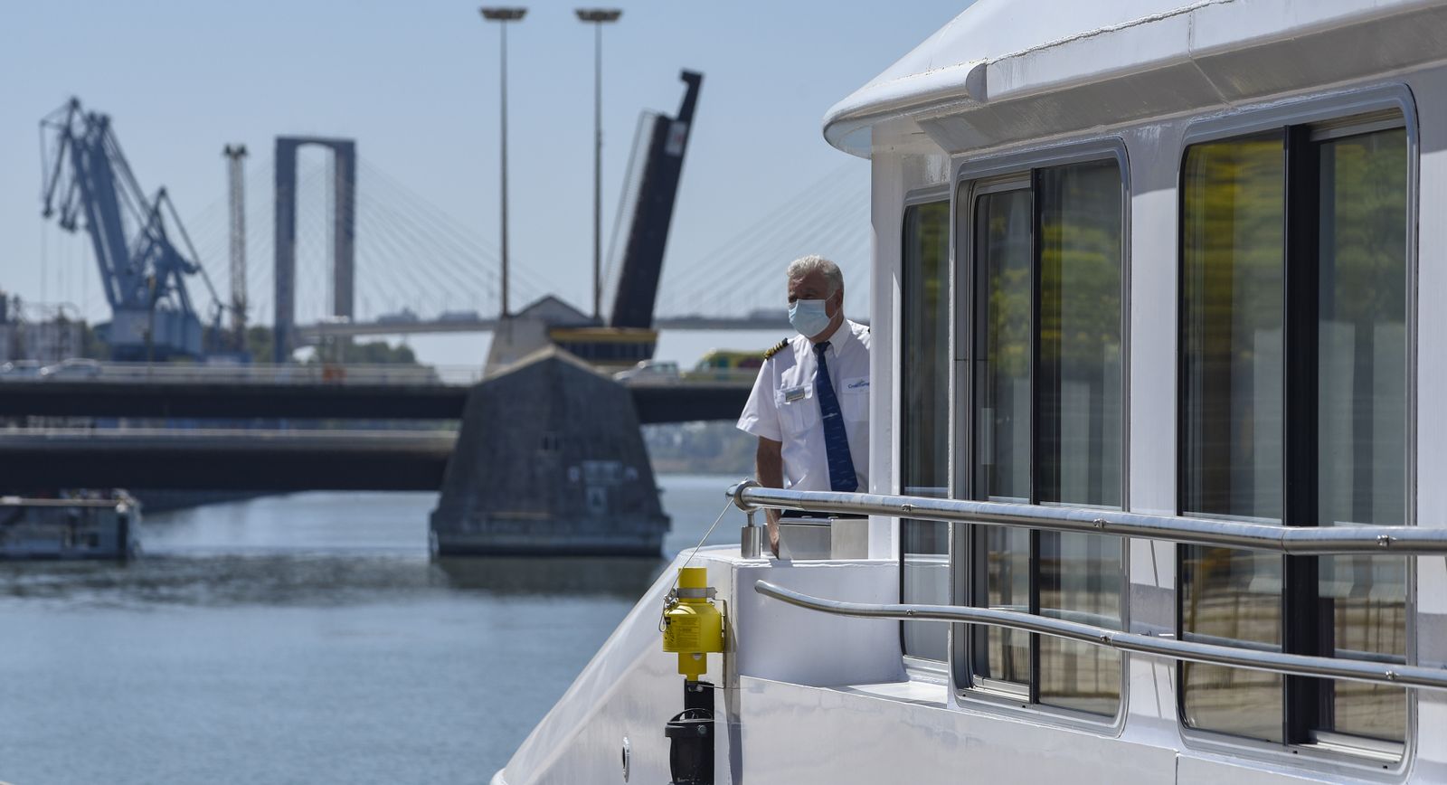Más de 100 cruceristas, en una travesía por el Guadalquivir rumbo a Huelva y Cádiz