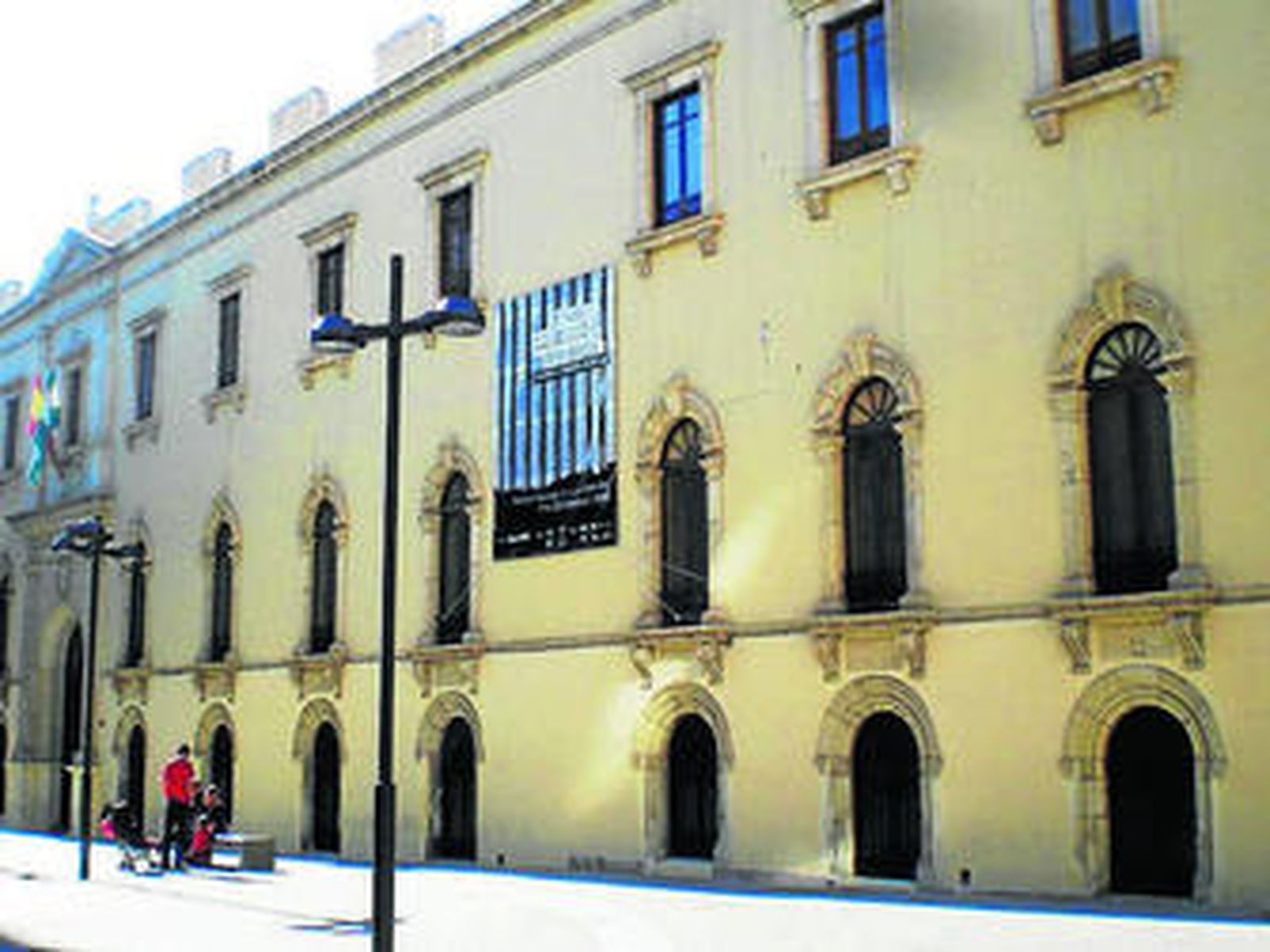Edificio del Centro Andaluz de la Fotografía en la plaza de Los Burros.