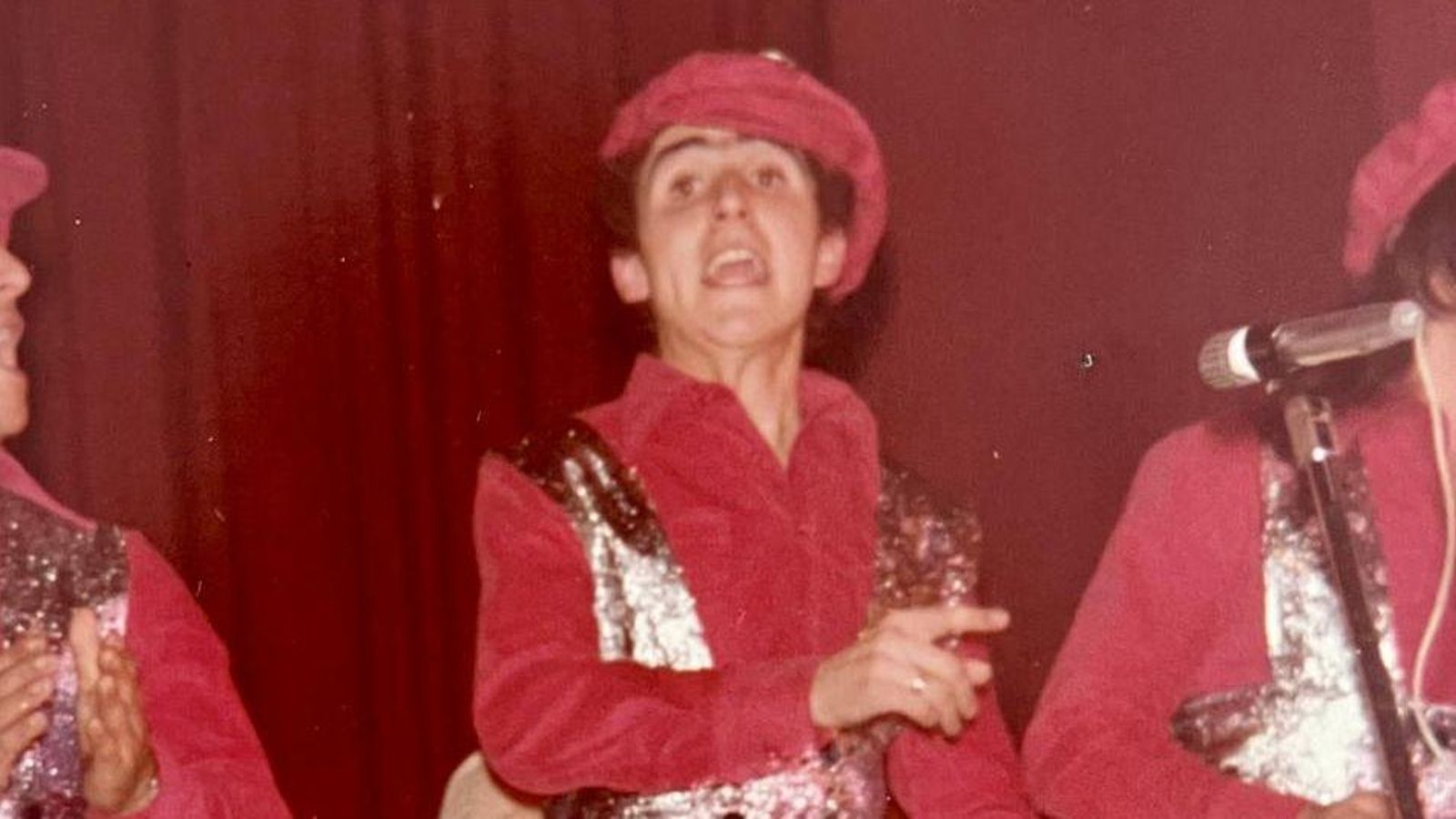 Manolo Padilla en la comparsa 'Savia nueva' de 1978.