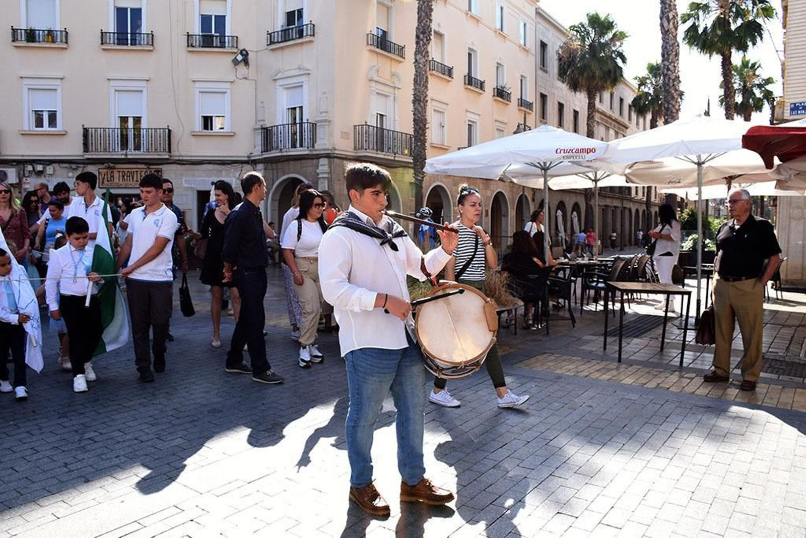 Imágenes de la procesión de la Virgen Milagrosa del colegio San Vicente de Paúl
