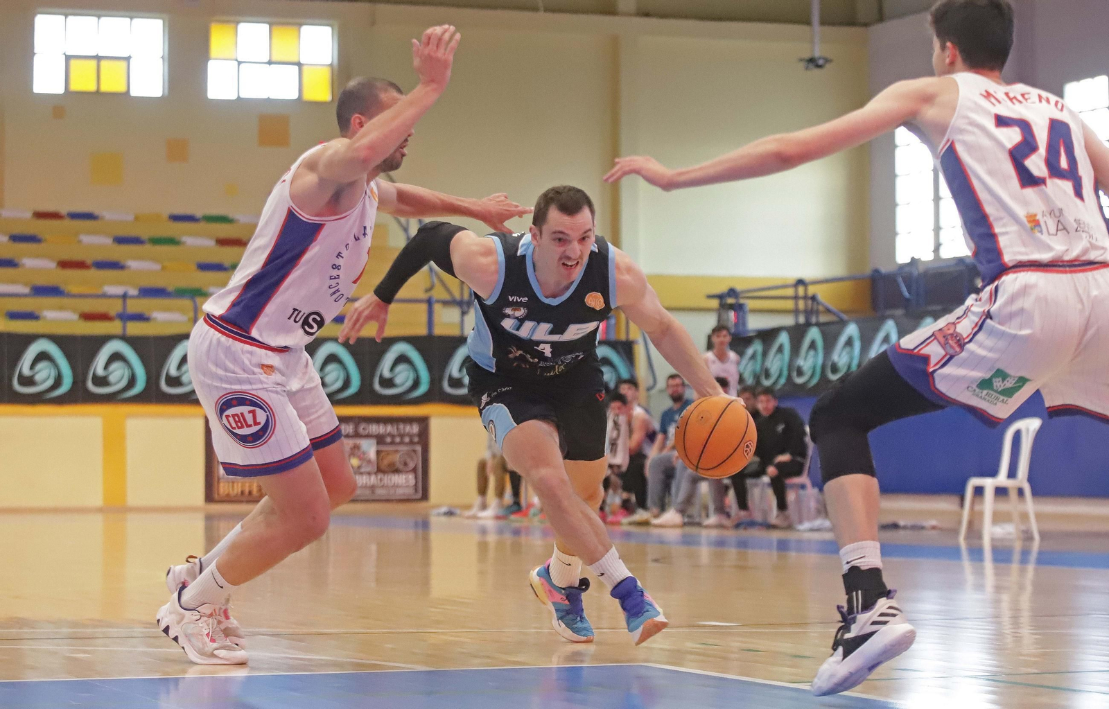 Las fotos de la ULB - CB La Zubia de la Tercera FEB