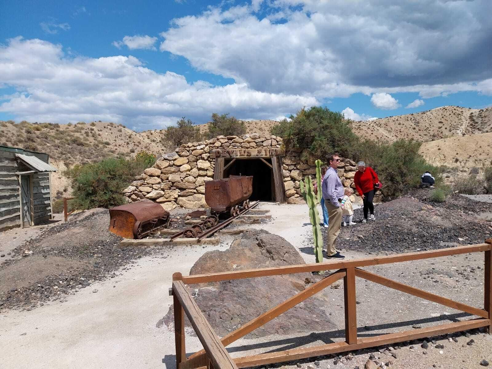 Vea cómo es el Mini Hollywood Oasys y sus espectaculares decorados