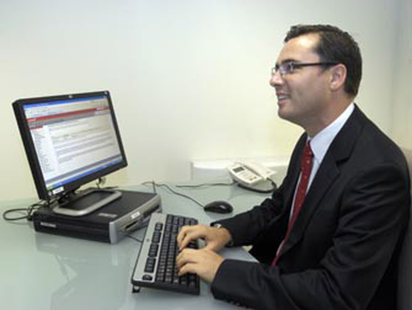 Franco: "La democracia tiene una deuda con los ayuntamientos en financiación"