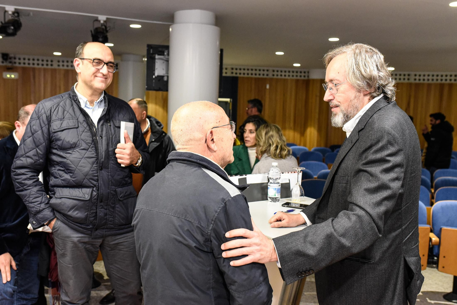 Imágenes de la presentación del libro de Juan Carlos Girauta  "Sentimentales, ofendidos, mediocres y agresivos"