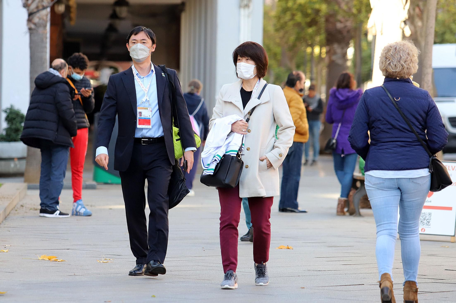 Ambiente en la capital onubense durante la mañana de ayer.