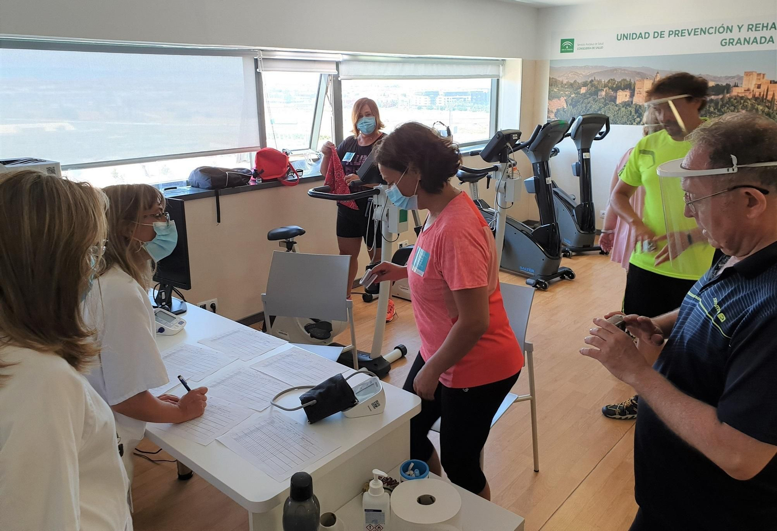 El Hospital Clínico de Granada ofrece fisioterapia a los pecientes de coronavirus con secuelas