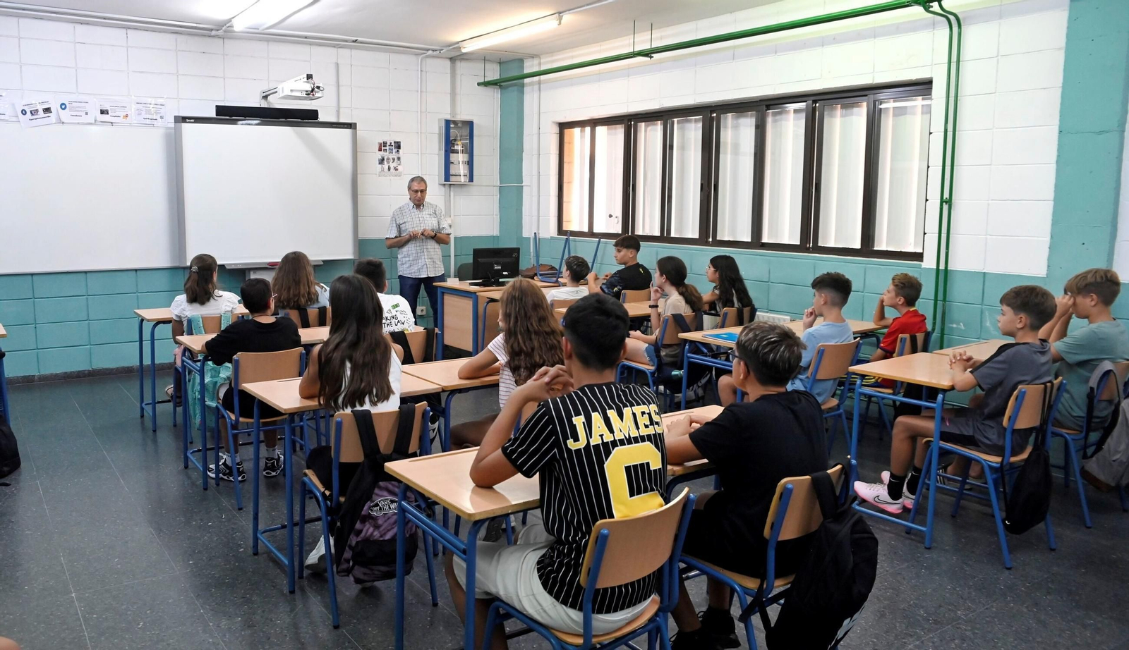 El inicio de las clases de Secundaria, en imágenes