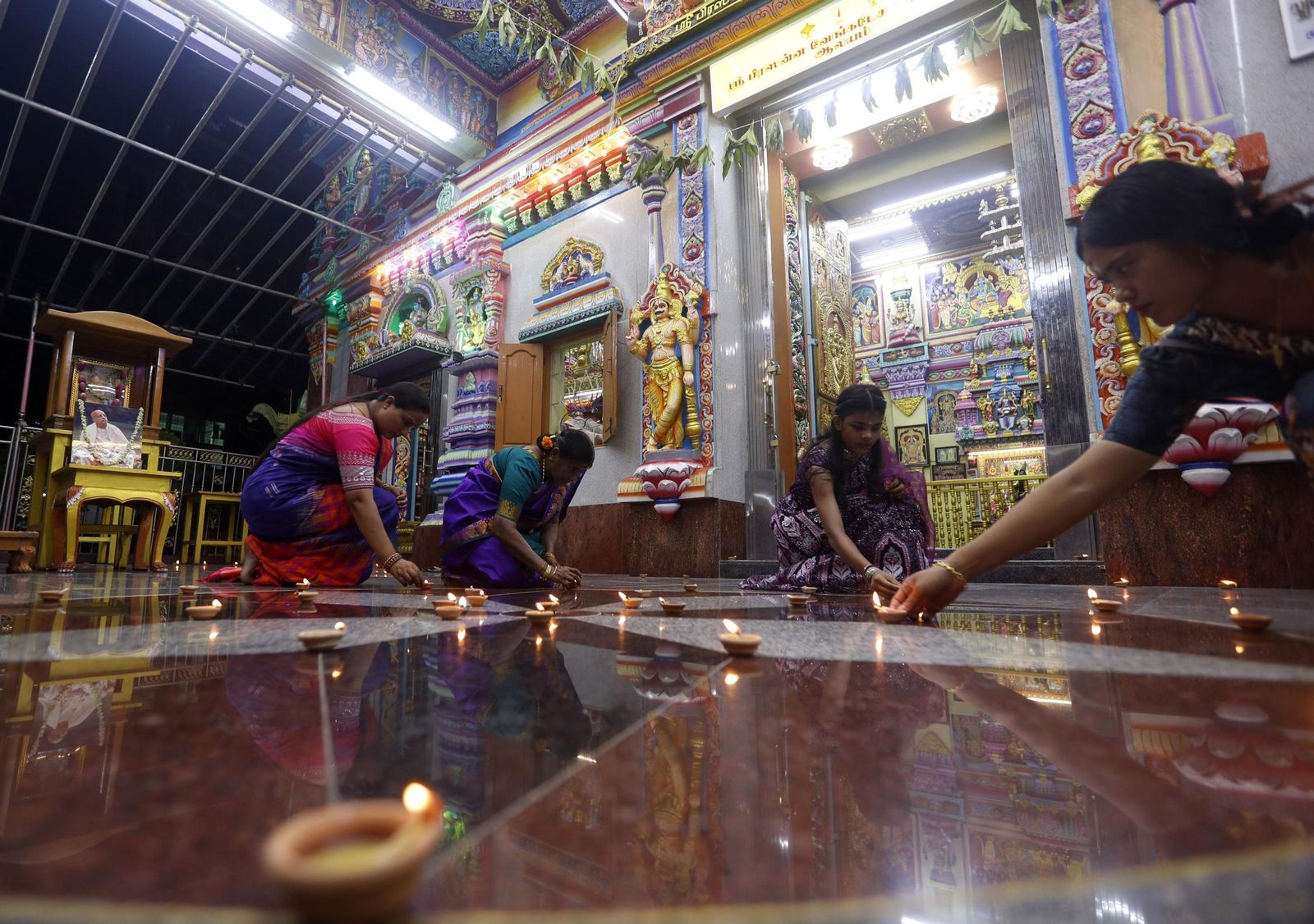 Las preciosas imágenes de la celebración del Diwali en India: un festival de luz y color